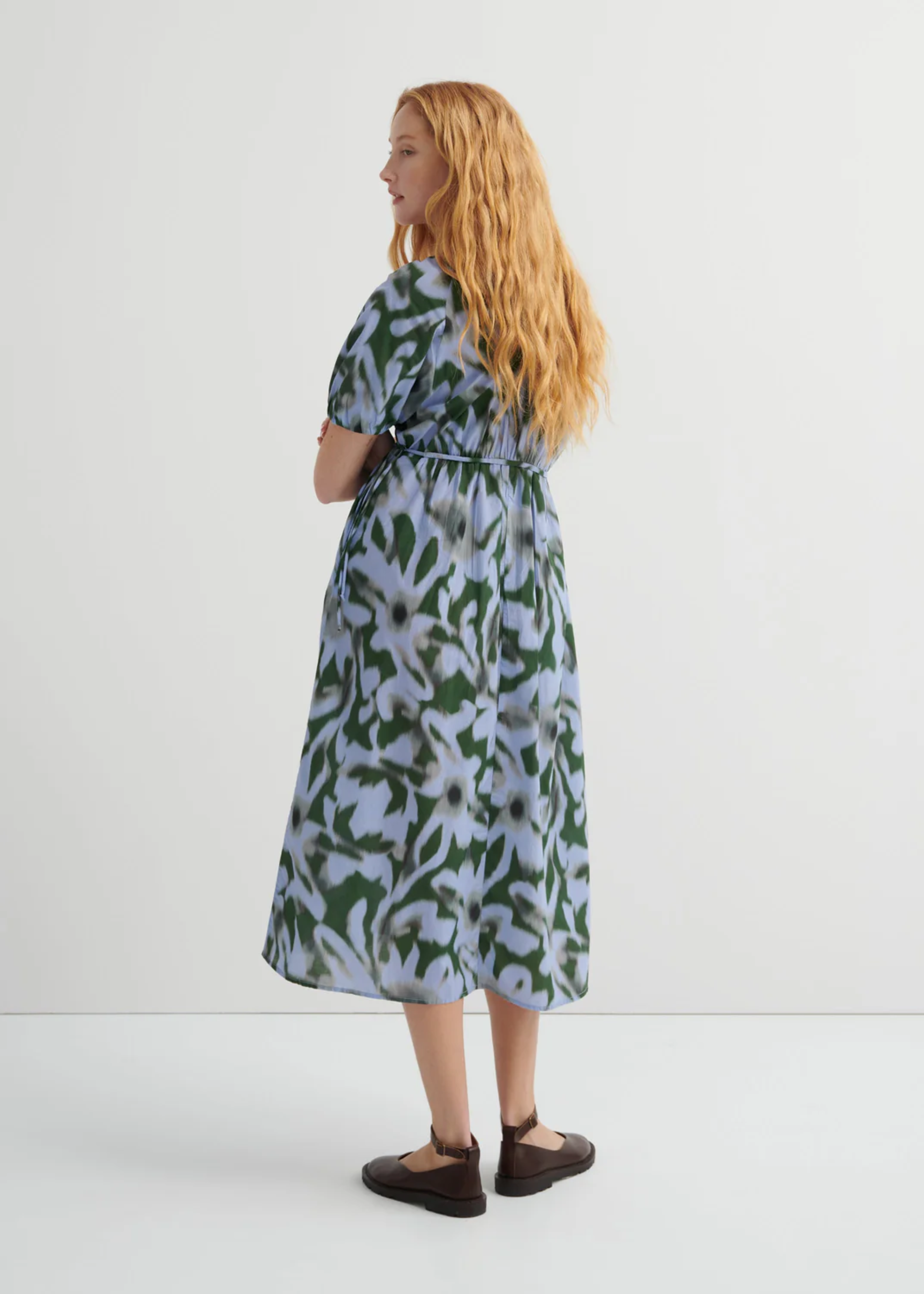 Illustrate dress