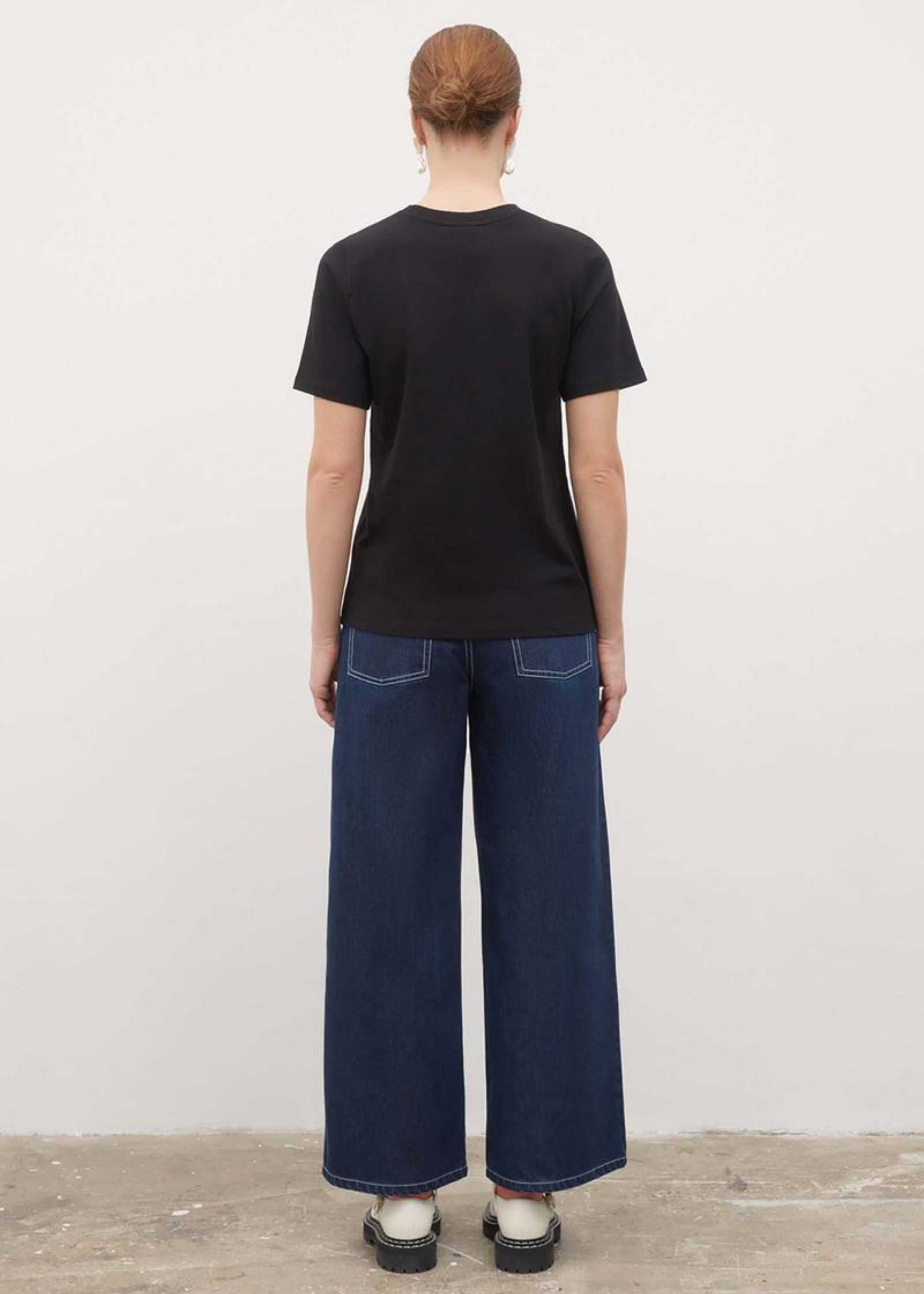 Classic tee, black